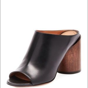 🚫SOLD🚫Givenchy Ramia Black Mules